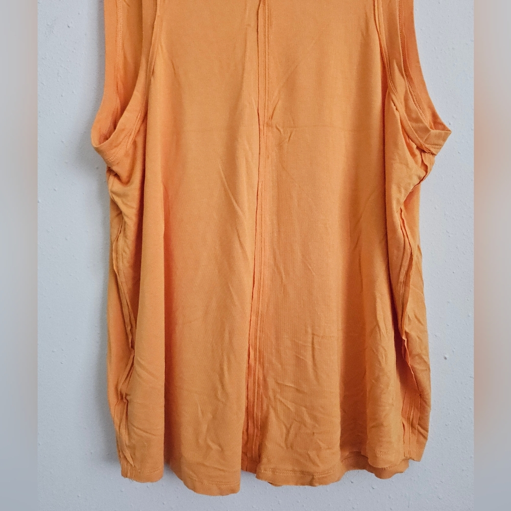 Free People Top - Picture 8 of 9
